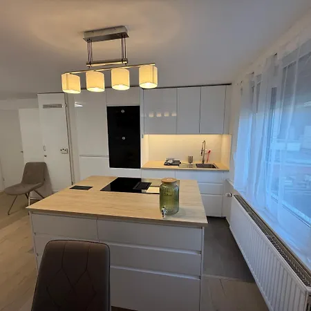 Enjoy Downtown דירה *